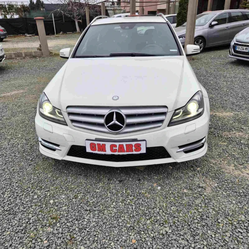 Mercedes-Benz C 220, снимка 2 - Автомобили и джипове - 49484060