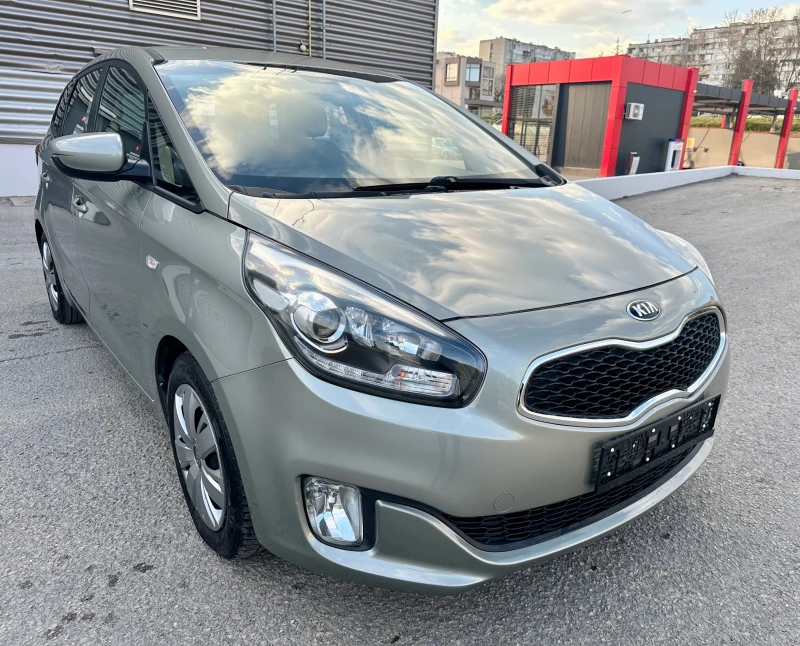 Kia Carens 1.7 CRDI, снимка 2 - Автомобили и джипове - 49577221