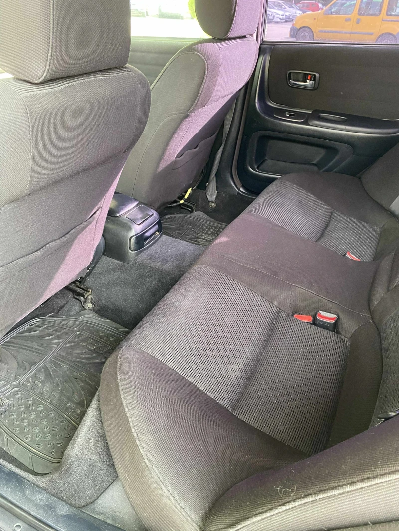 Lexus IS 200, снимка 10 - Автомобили и джипове - 51684518