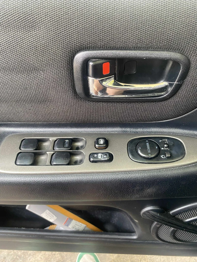 Lexus IS 200, снимка 13 - Автомобили и джипове - 51684518