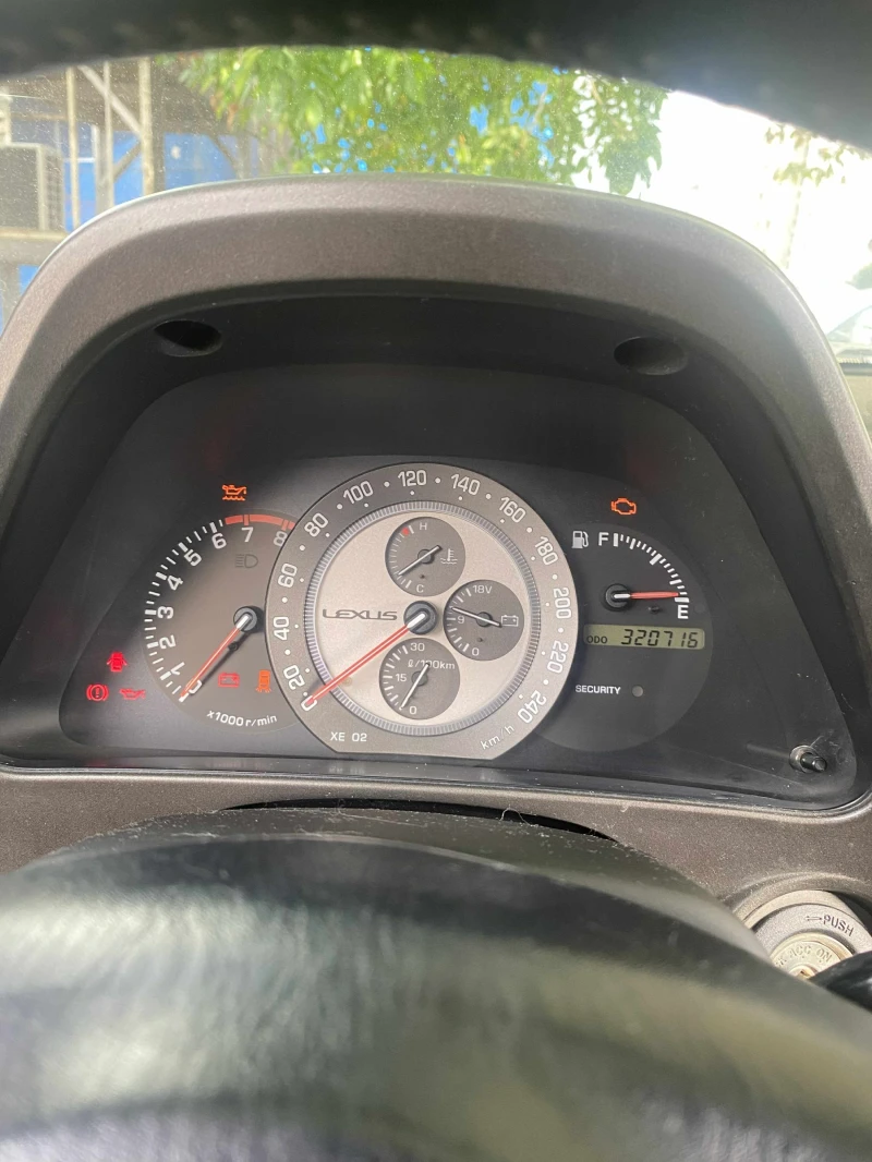 Lexus IS 200, снимка 12 - Автомобили и джипове - 51684518