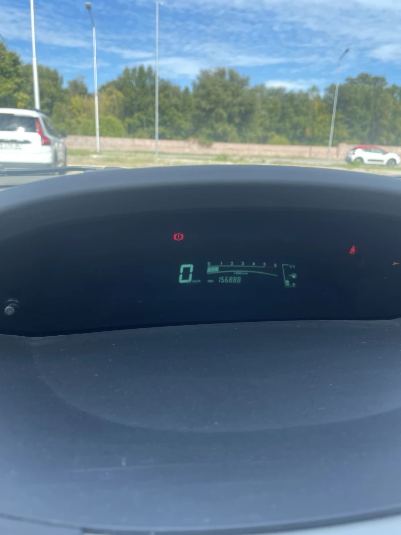 Toyota Yaris 1.4d, 90 kс, снимка 9 - Автомобили и джипове - 51951890