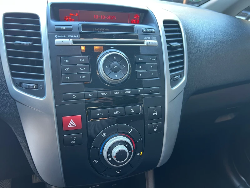 Kia Venga Германия перфект, снимка 15 - Автомобили и джипове - 51970250