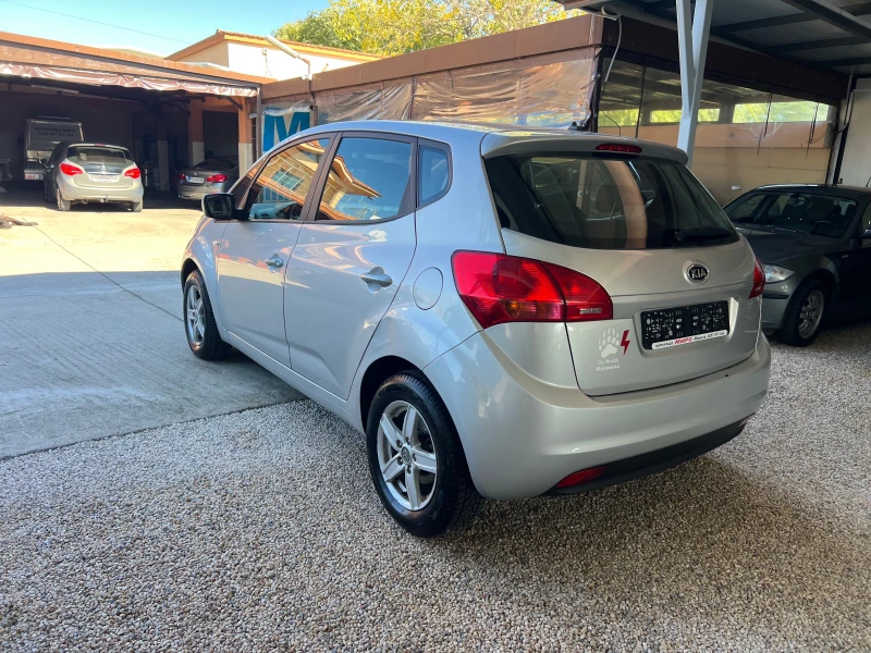 Kia Venga Германия перфект, снимка 8 - Автомобили и джипове - 51970250