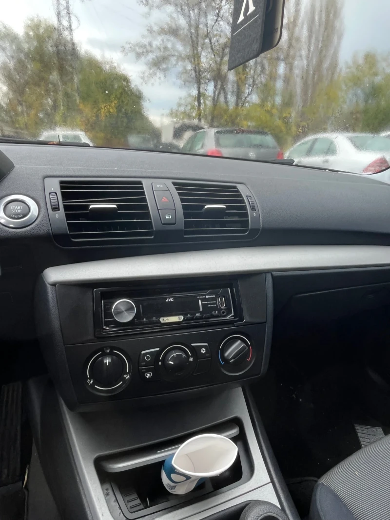 BMW 118 i, снимка 6 - Автомобили и джипове - 52418735