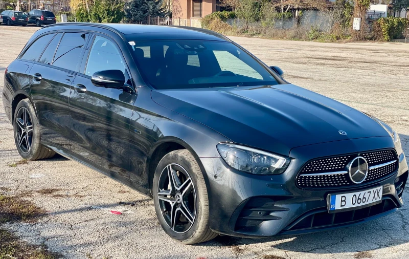 Mercedes-Benz E 300 DE AMG 4matic, снимка 2 - Автомобили и джипове - 52427935