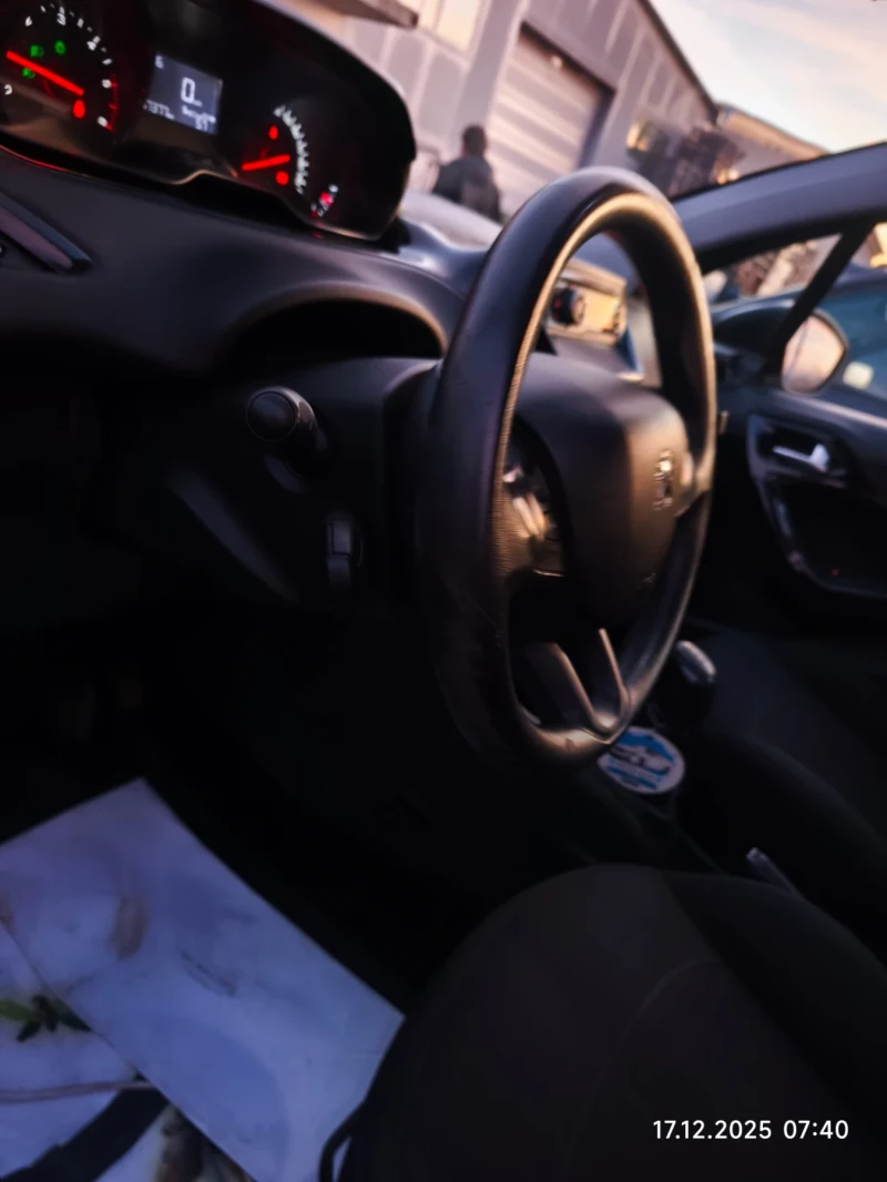 Peugeot 208, снимка 8 - Автомобили и джипове - 52829498