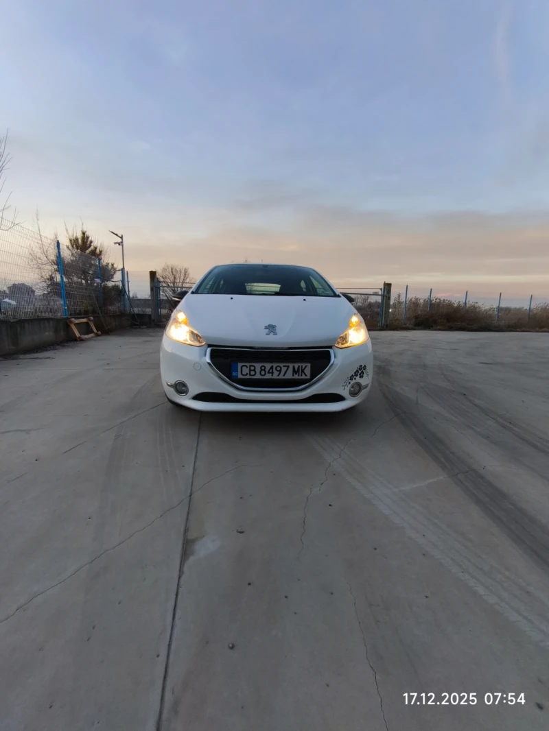 Peugeot 208, снимка 3 - Автомобили и джипове - 52829498