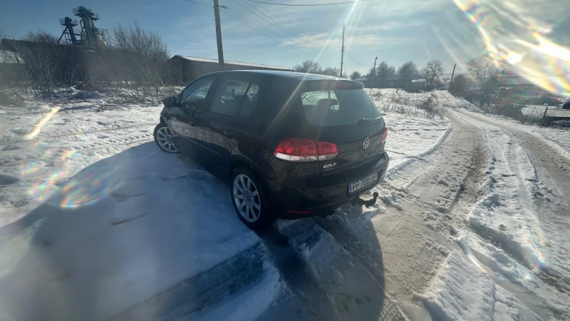 VW Golf, снимка 4 - Автомобили и джипове - 53130268