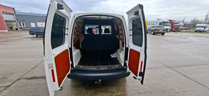 VW Caddy 1, 6, снимка 9 - Автомобили и джипове - 53249180