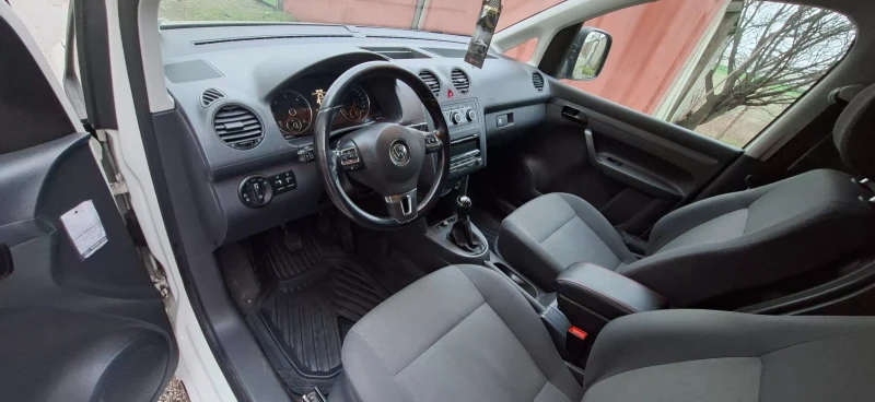 VW Caddy 1, 6, снимка 13 - Автомобили и джипове - 53249180