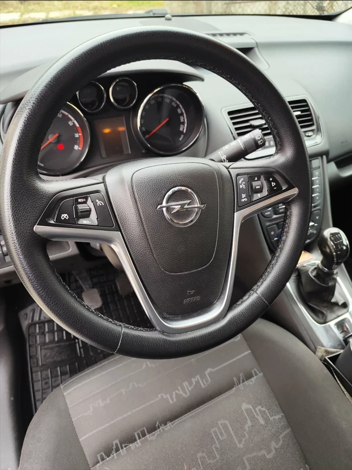 Opel Meriva, снимка 9 - Автомобили и джипове - 53488024