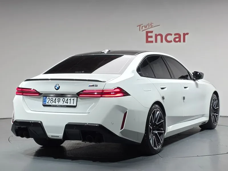 BMW M5 (G90) M5 Sedan
