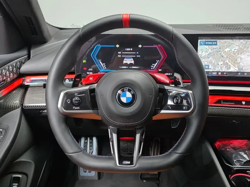BMW M5 (G90) M5 Sedan, снимка 12 - Автомобили и джипове - 55031017