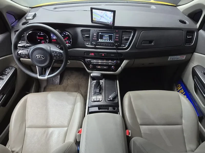 Kia Carnival 11-Seater Child Protection Car | Mobile.bg � ����������� 7
