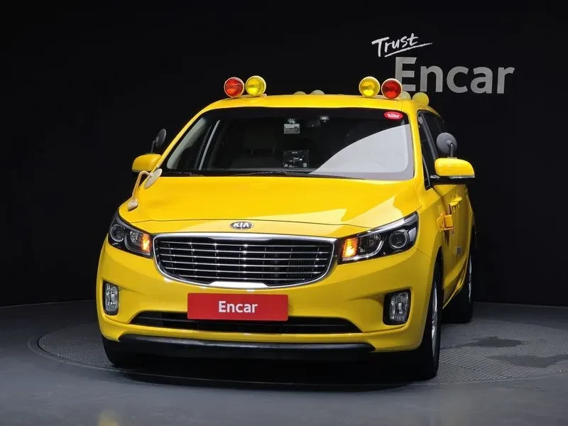 Kia Carnival 11-Seater Child Protection Car | Mobile.bg � ����������� 3
