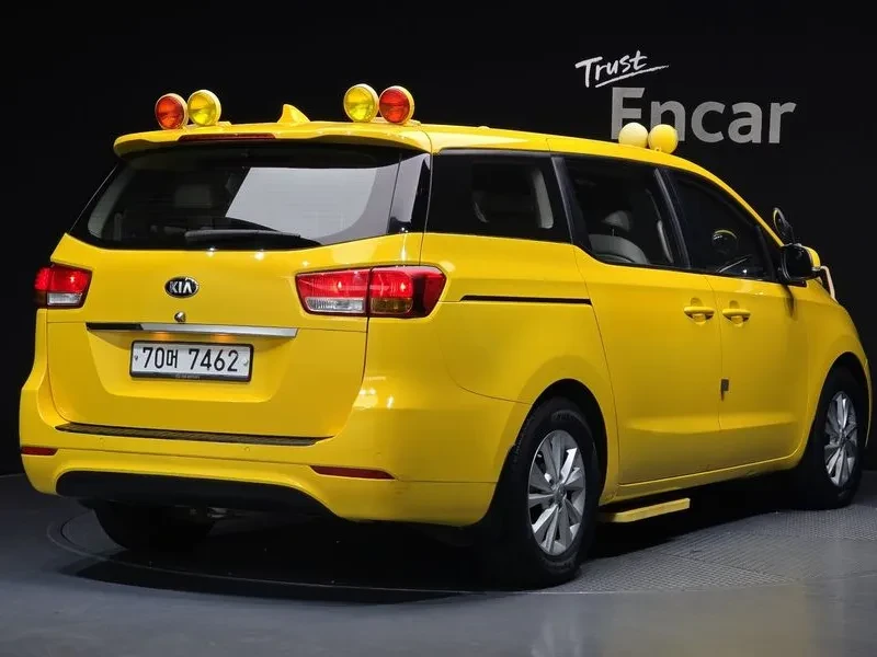 Kia Carnival 11-Seater Child Protection Car | Mobile.bg � ����������� 2