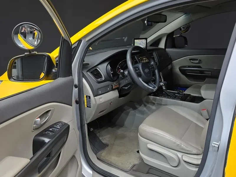 Kia Carnival 11-Seater Child Protection Car | Mobile.bg � ����������� 10