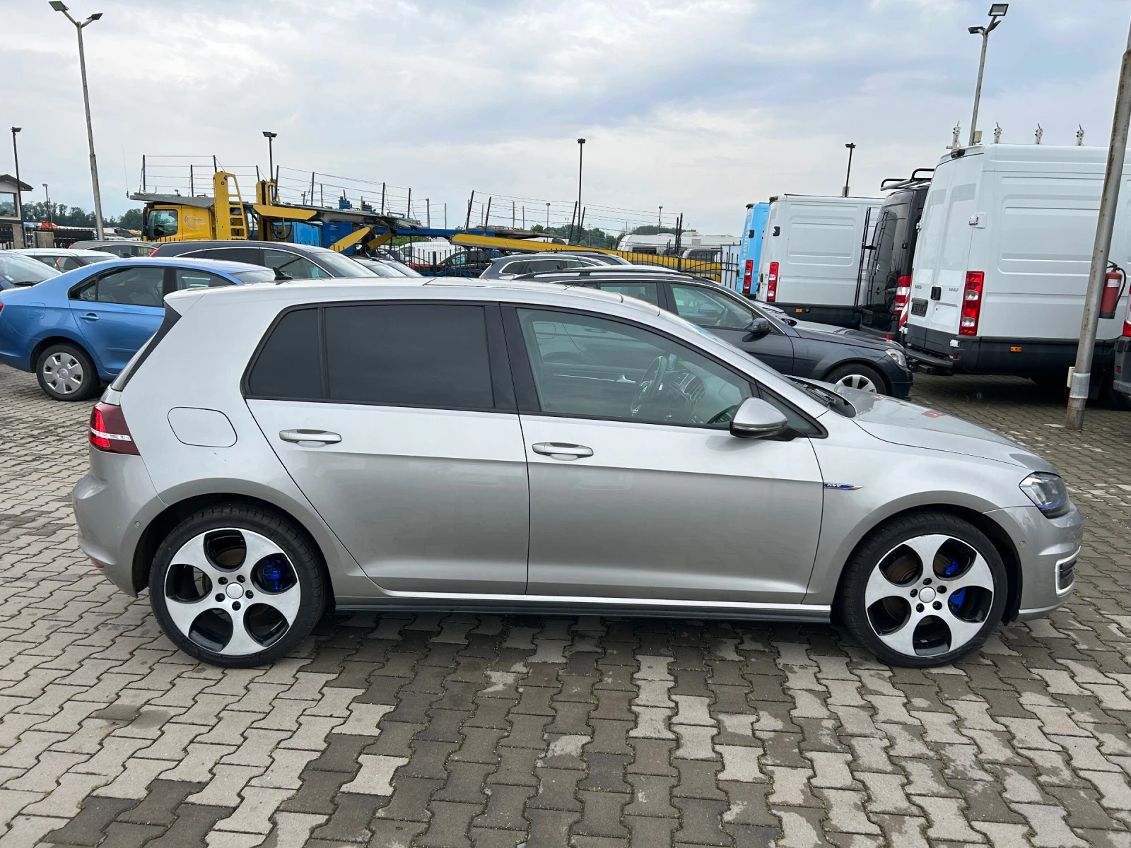 VW Golf 7 GTE Plug In hybrid 1.4 - изображение 4