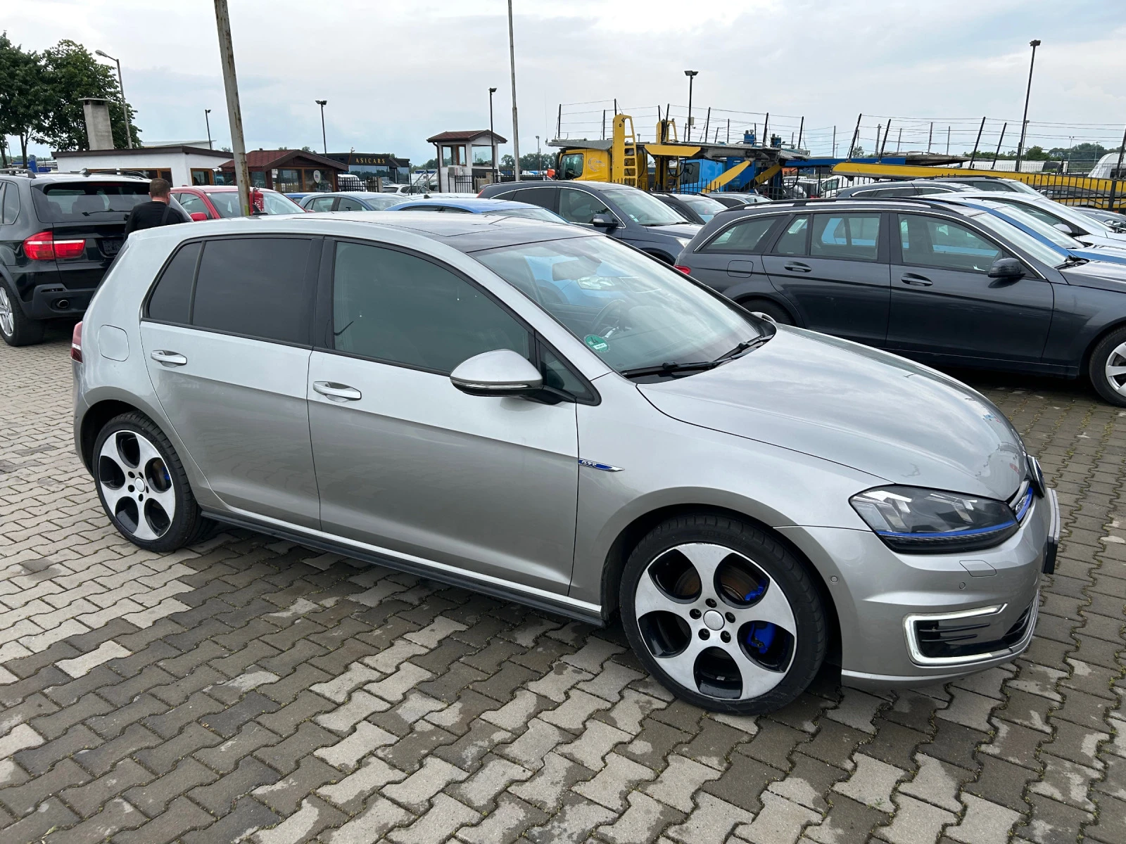 VW Golf 7 GTE Plug In hybrid 1.4 - изображение 3