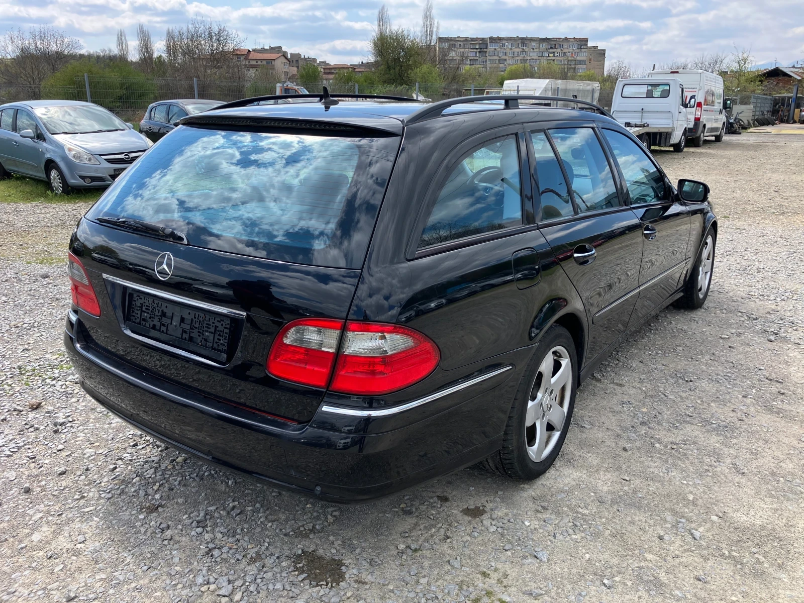 Mercedes-Benz E 220  EVO Avantgarde - изображение 6