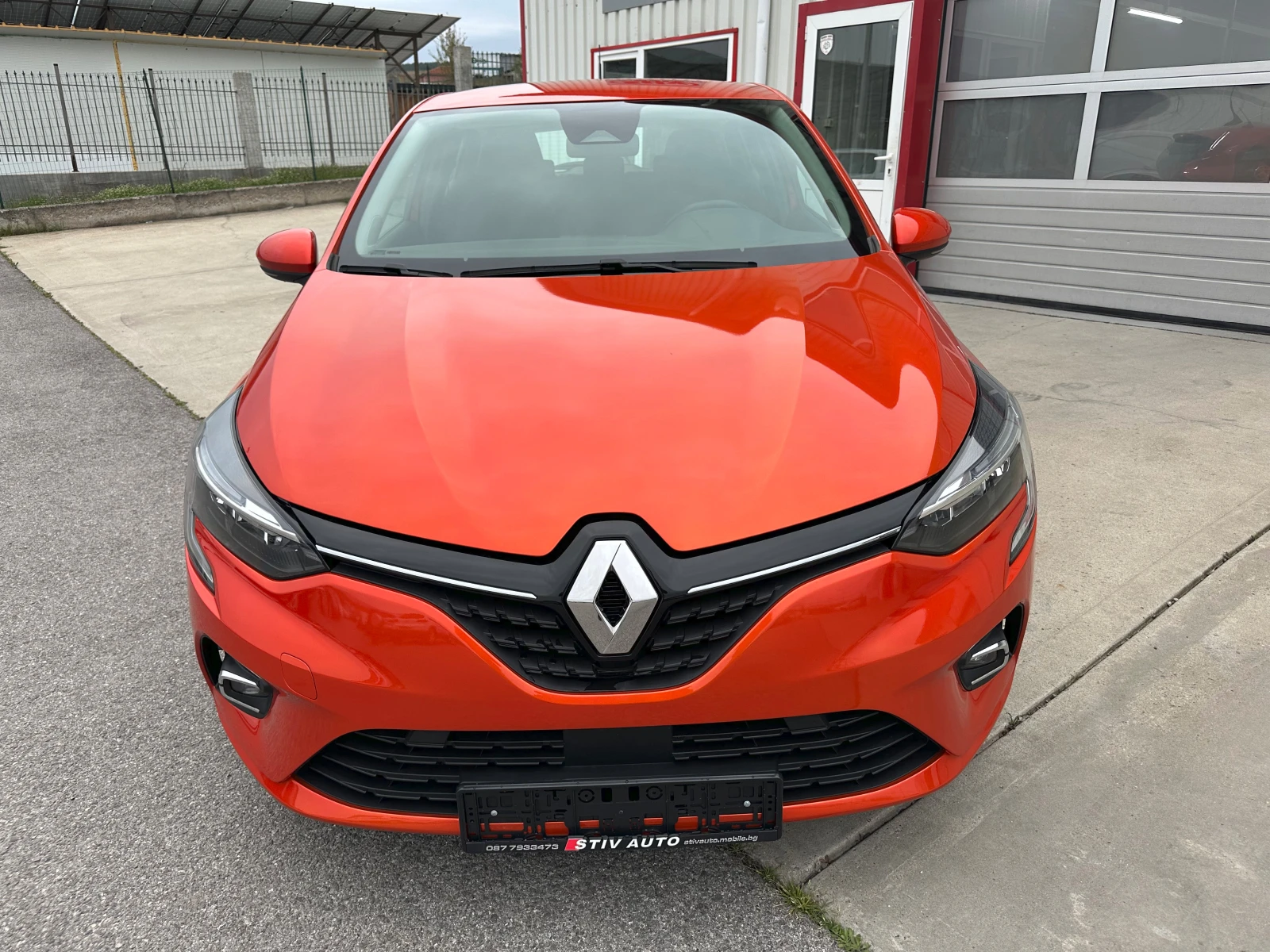 Renault Clio 1.0 tce - изображение 2