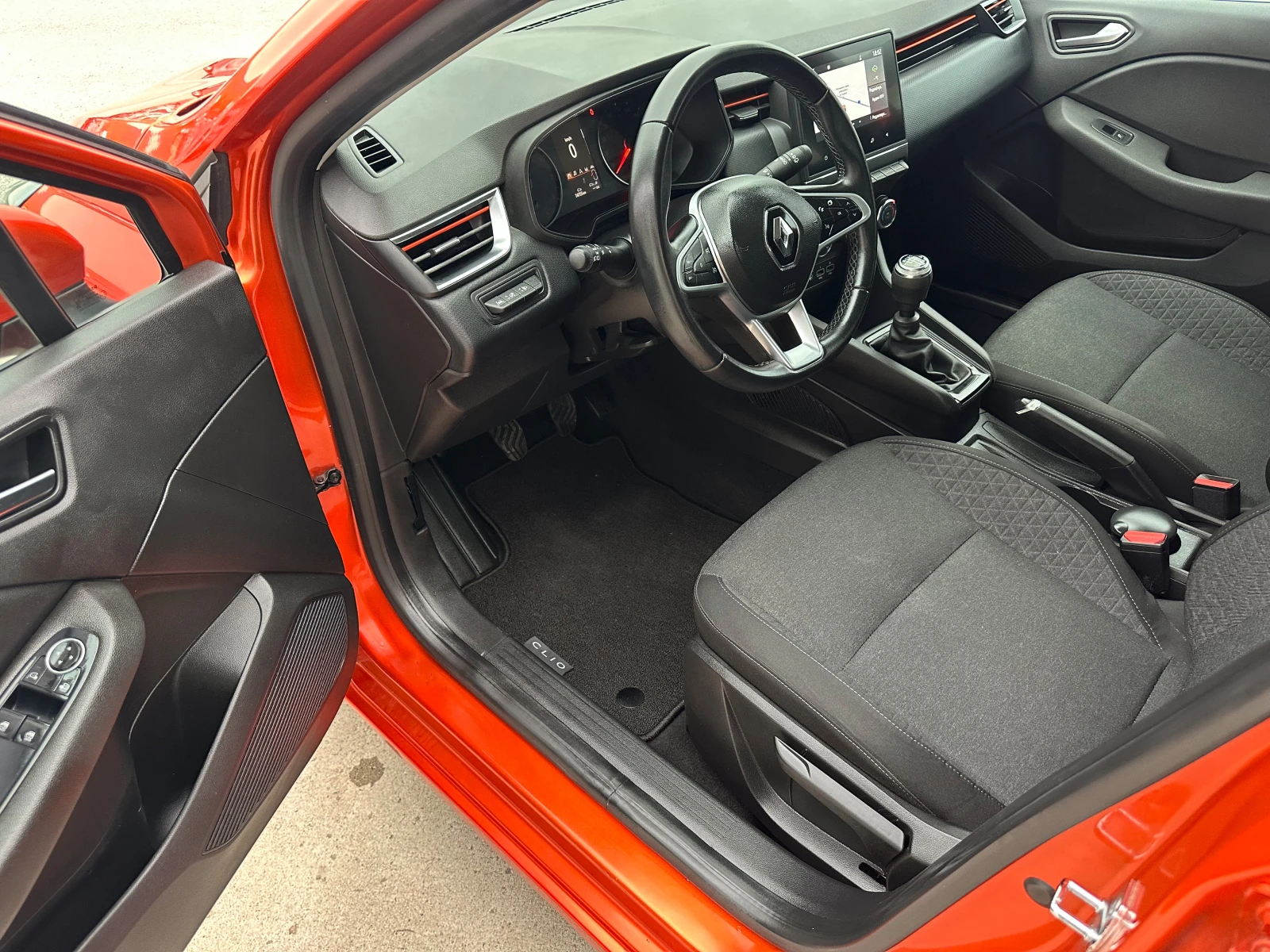 Renault Clio 1.0 tce - изображение 9