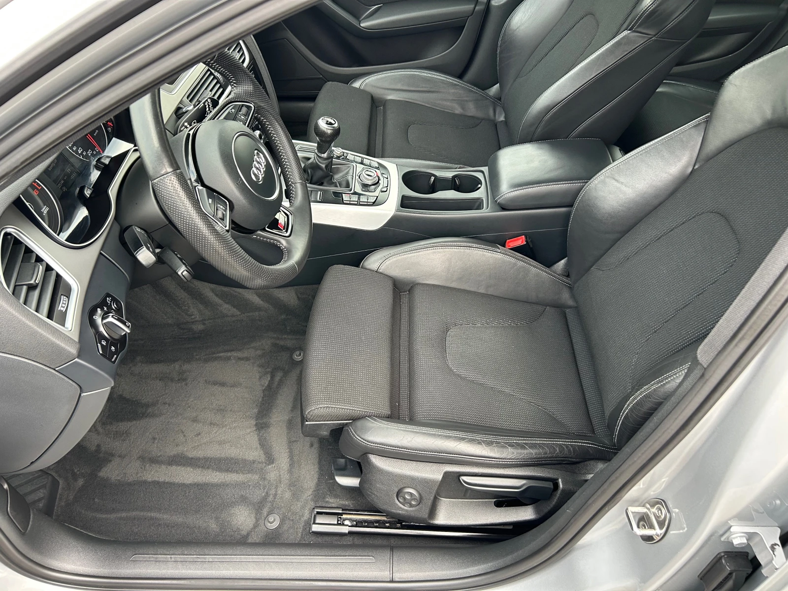 Audi A4 2.0TDI  S-line - изображение 8