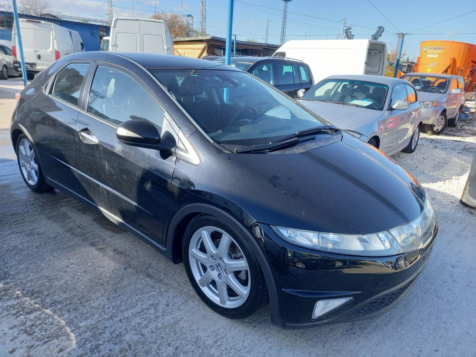 Honda Civic 1.8i-140к.с. - изображение 2