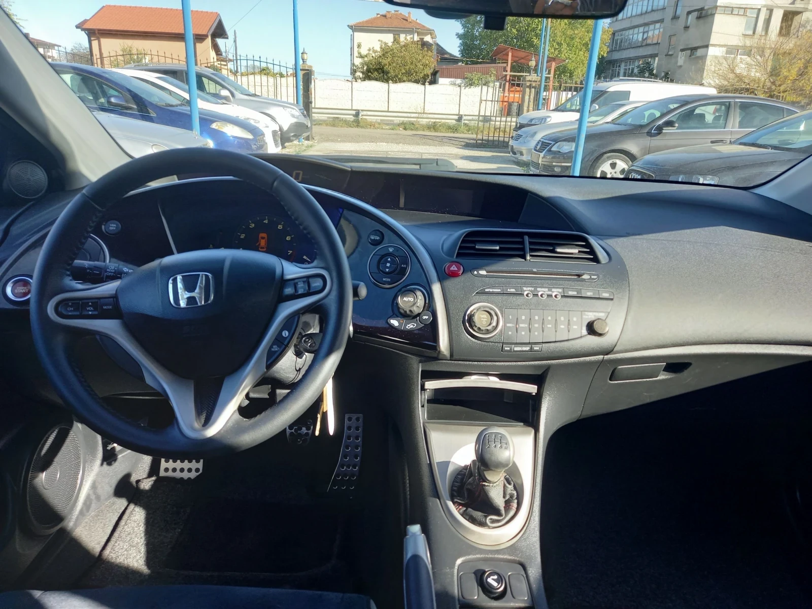 Honda Civic 1.8i-140к.с. - изображение 6