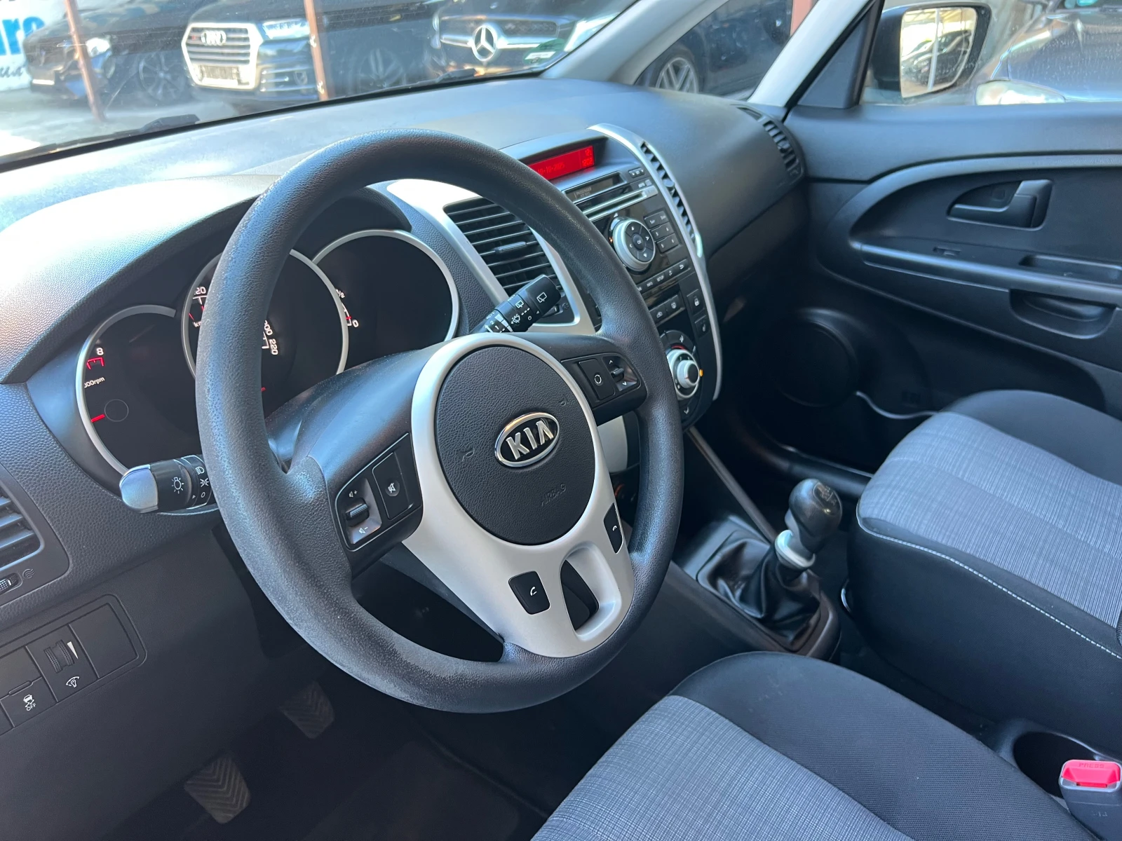 Kia Venga   | Mobile.bg   13