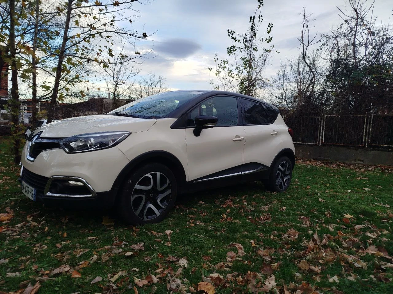 Renault Captur 1.5 - изображение 5