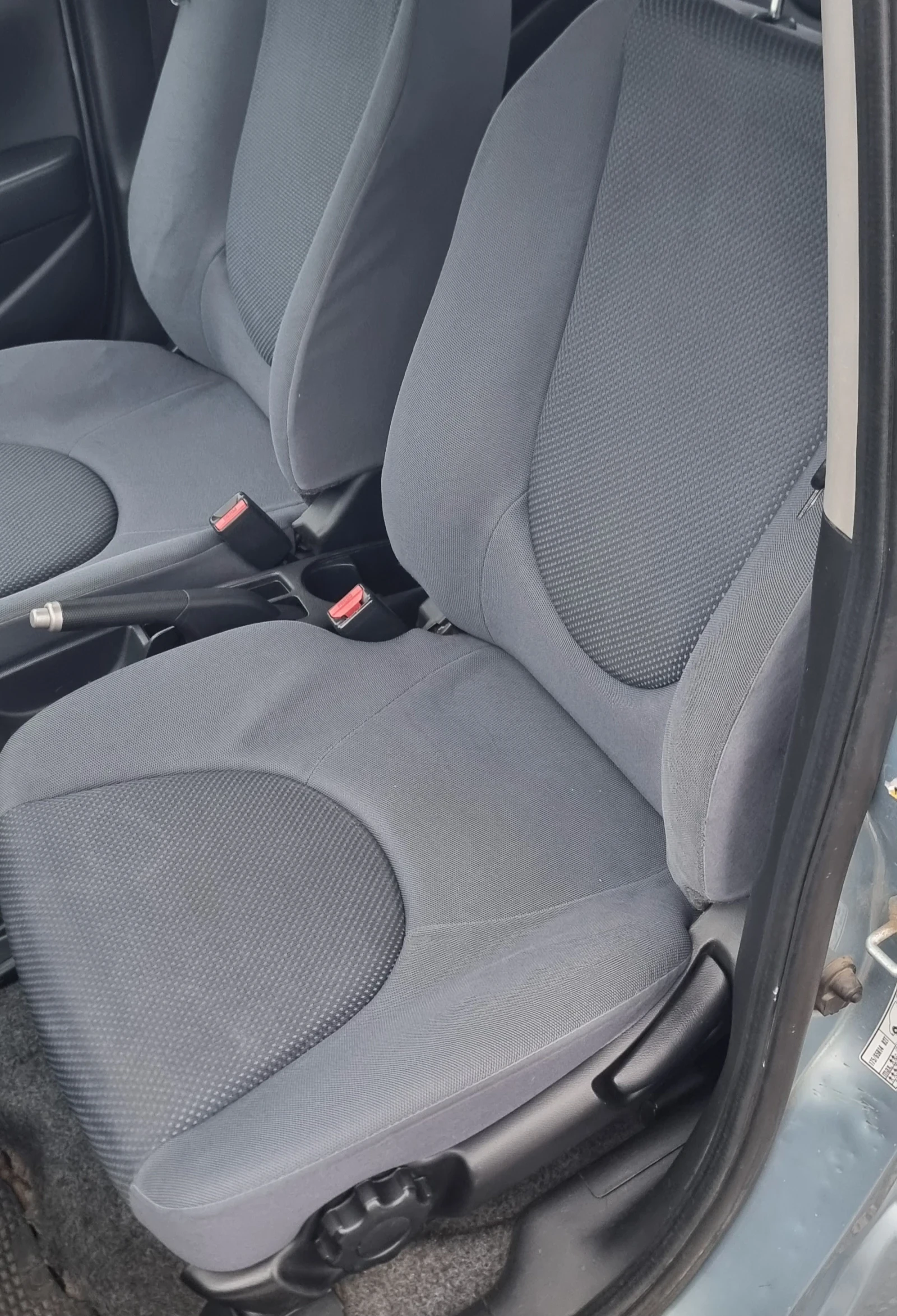 Honda Jazz 1.2 DSSI 77к.с. Като Нова!!! - изображение 10