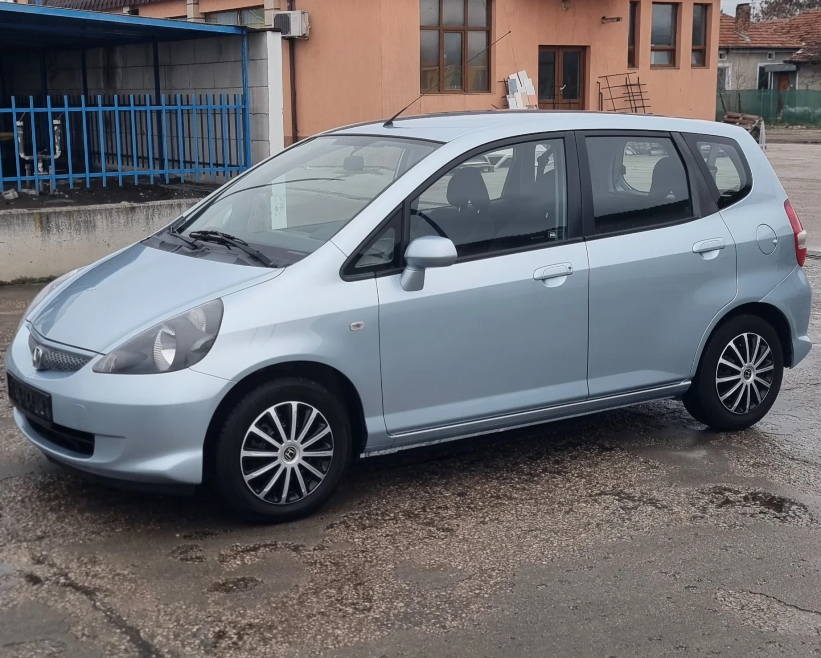 Honda Jazz 1.2 DSSI 77к.с. Като Нова!!! - изображение 9