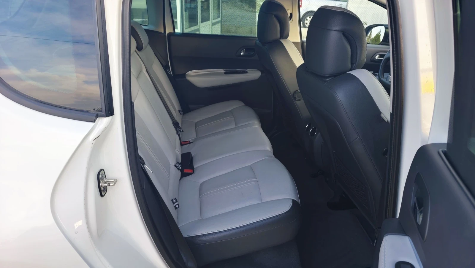 Peugeot 3008 2.0 HDI    | Mobile.bg   14