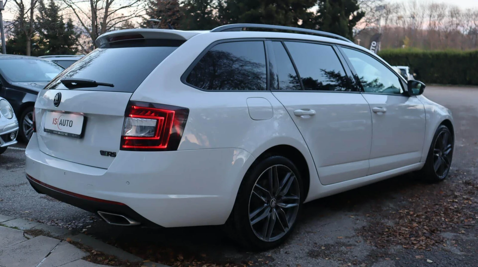 Skoda Octavia 2.0TDI/VRS/FullLed/DSG/Navi/Климатроник + / - изображение 6