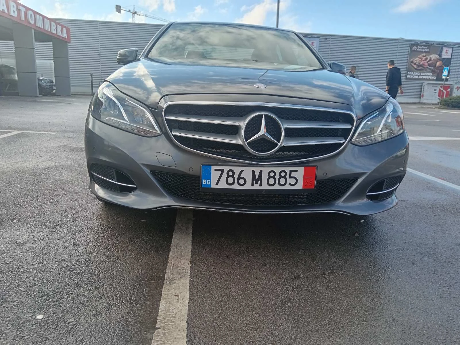 Mercedes-Benz E 220 CDI, снимка 2 - Автомобили и джипове - 53900282