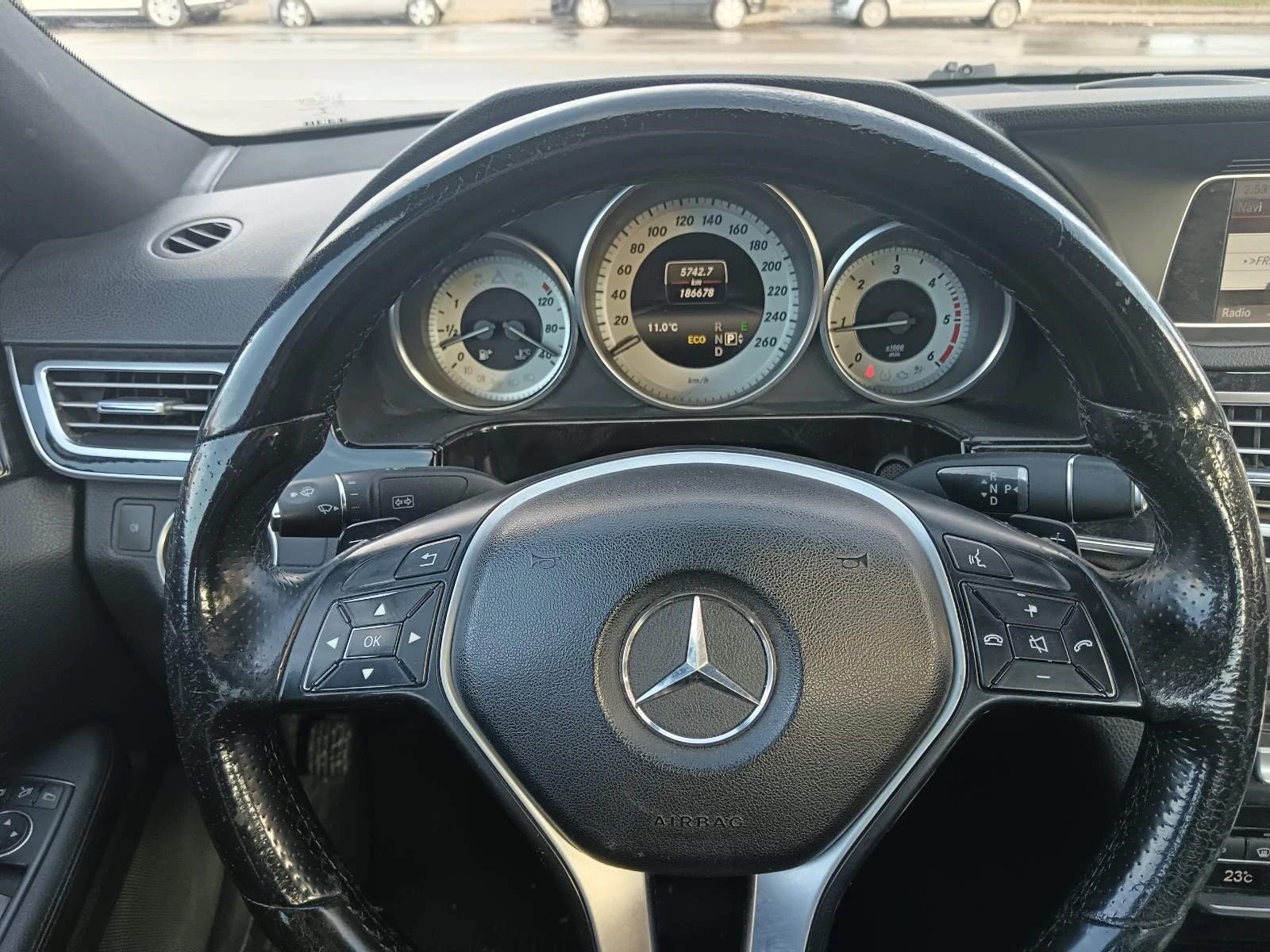 Mercedes-Benz E 220 CDI, снимка 6 - Автомобили и джипове - 53900282