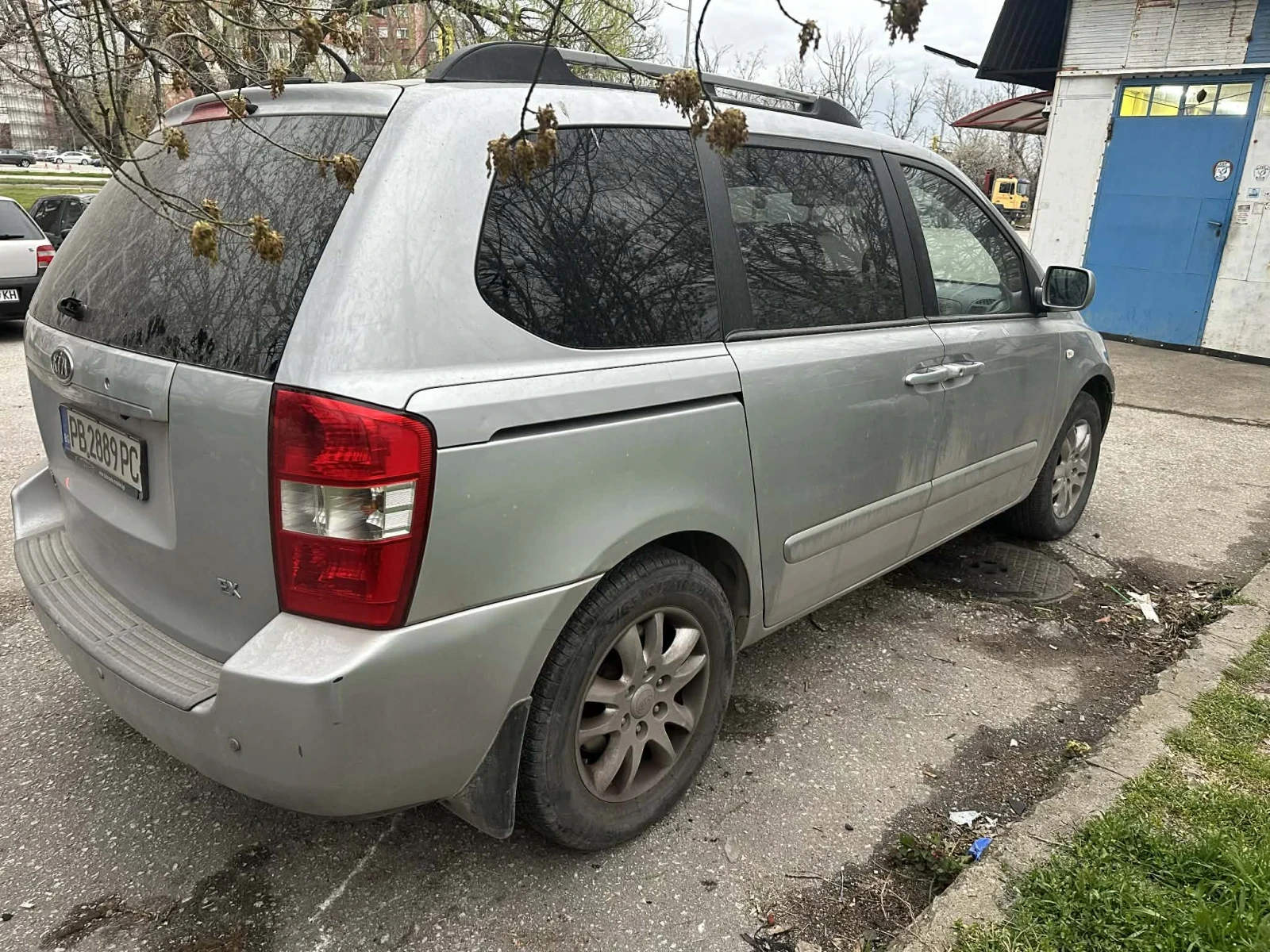 Kia Carnival 2.9, снимка 4 - Автомобили и джипове - 53917489
