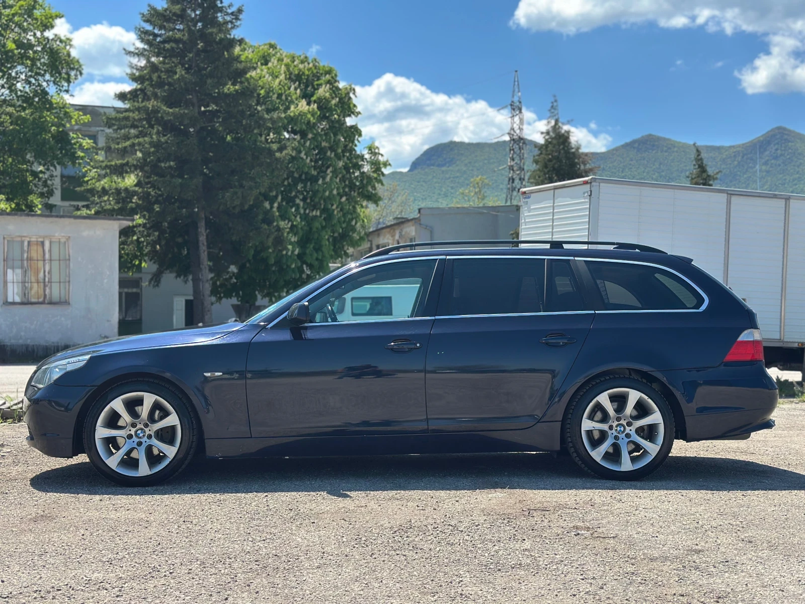 BMW 530 530d, снимка 3 - Автомобили и джипове - 54426755