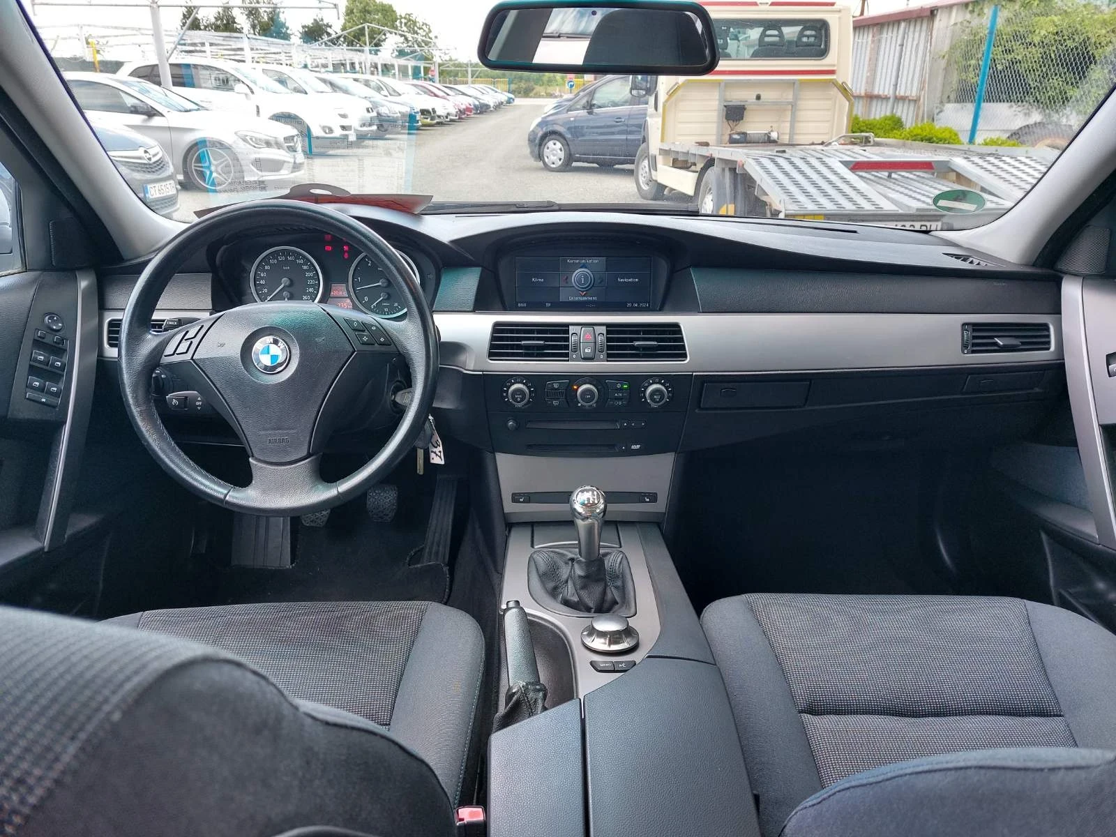 BMW 525 2.5, 6ск, снимка 11 - Автомобили и джипове - 54660467