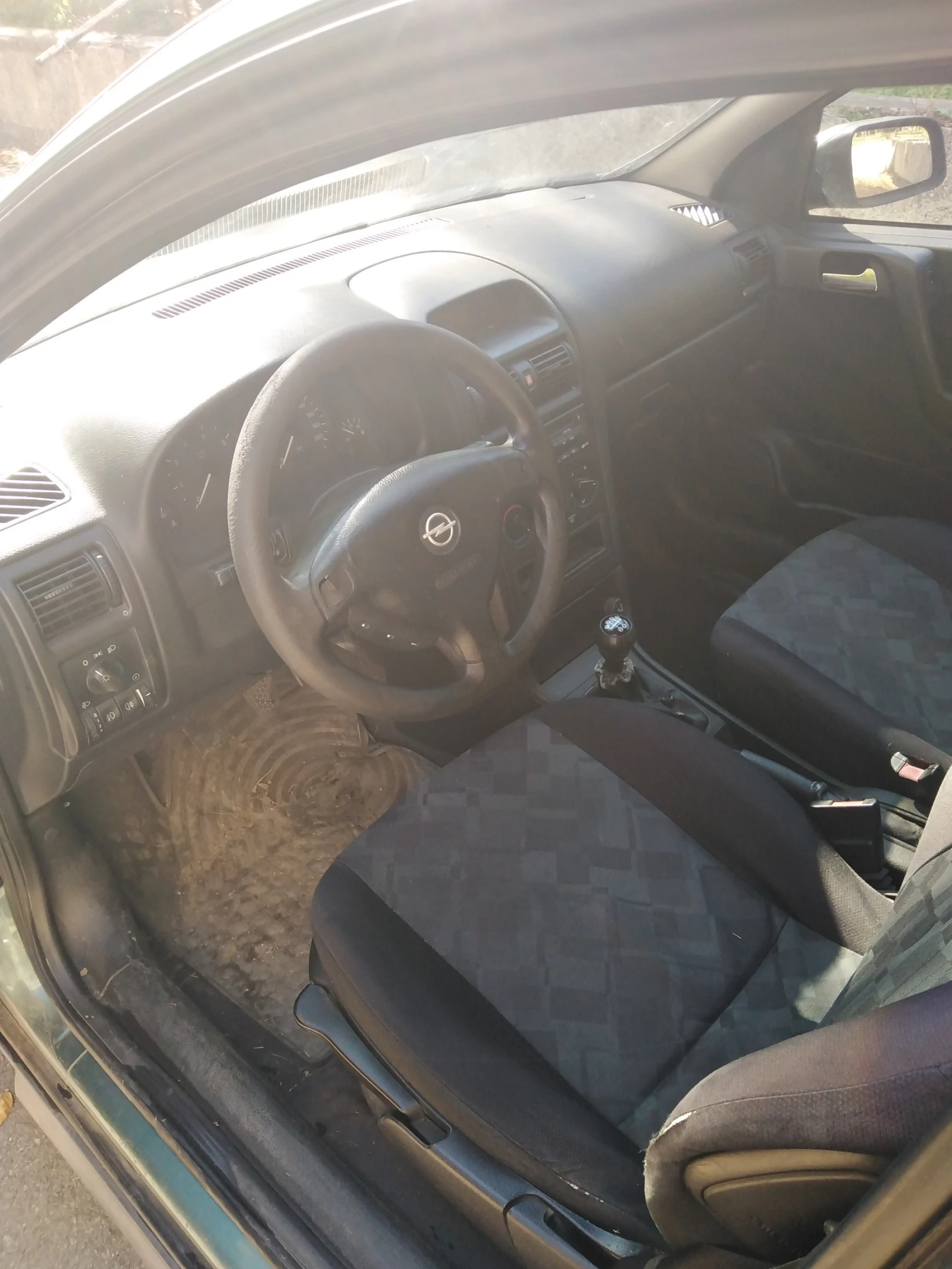 Opel Astra, снимка 6 - Автомобили и джипове - 54845946