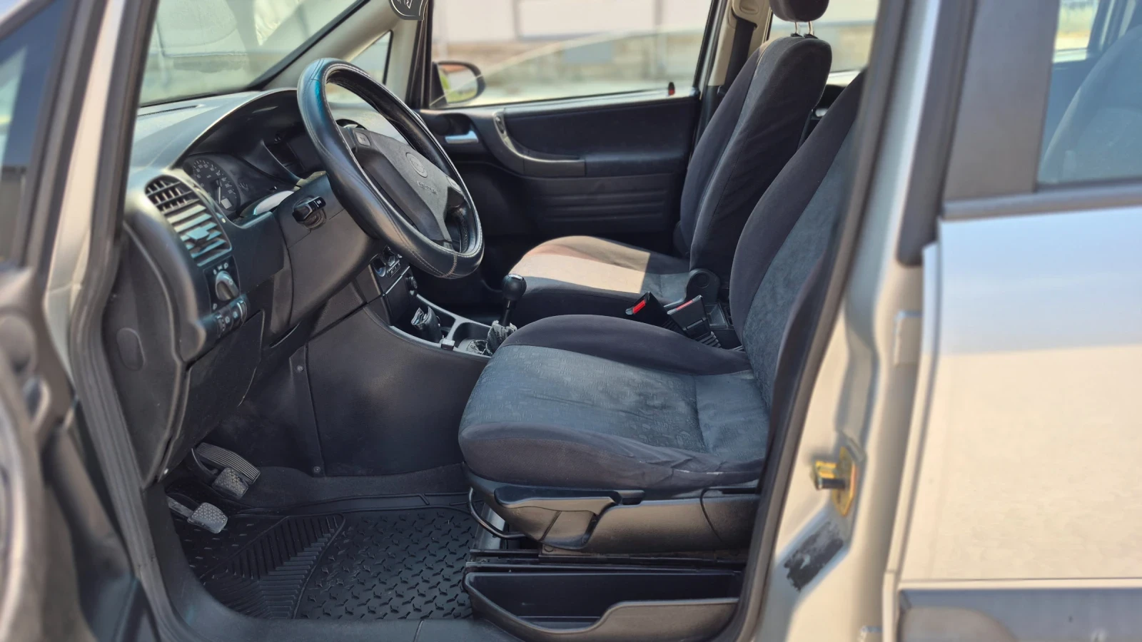 Opel Zafira 1.8 Газ/Клима 116, снимка 12 - Автомобили и джипове - 55068113
