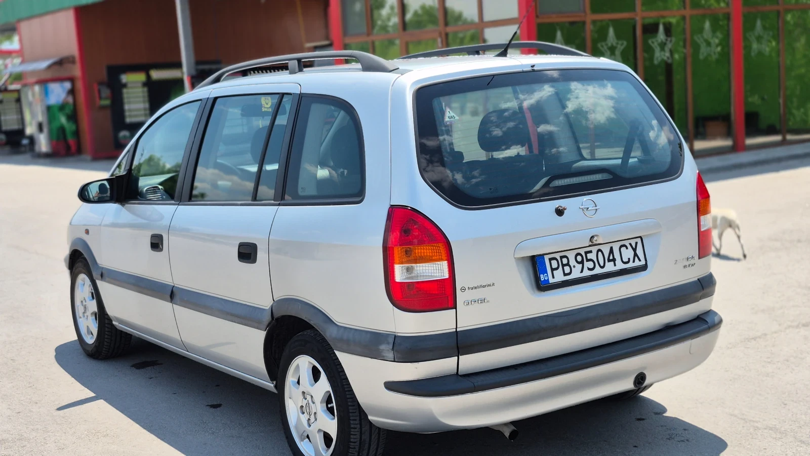 Opel Zafira 1.8 Газ/Клима 116, снимка 4 - Автомобили и джипове - 55068113