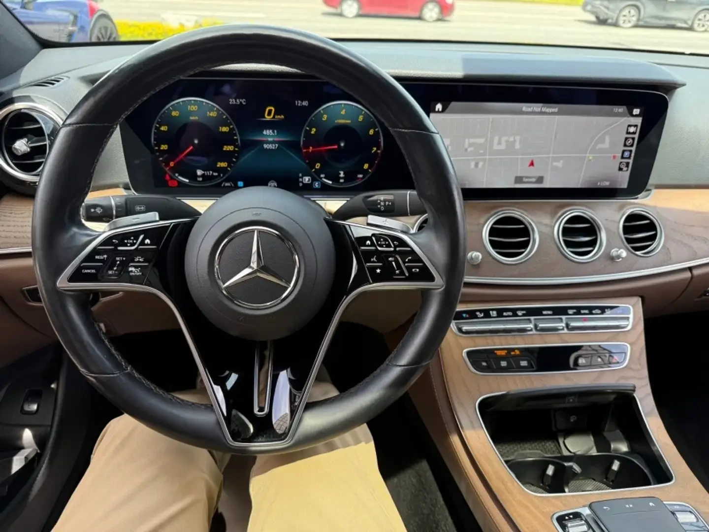 Mercedes-Benz E 350 AMG* 4MATIC* 360* HUD* Burmester, снимка 8 - Автомобили и джипове - 55517239