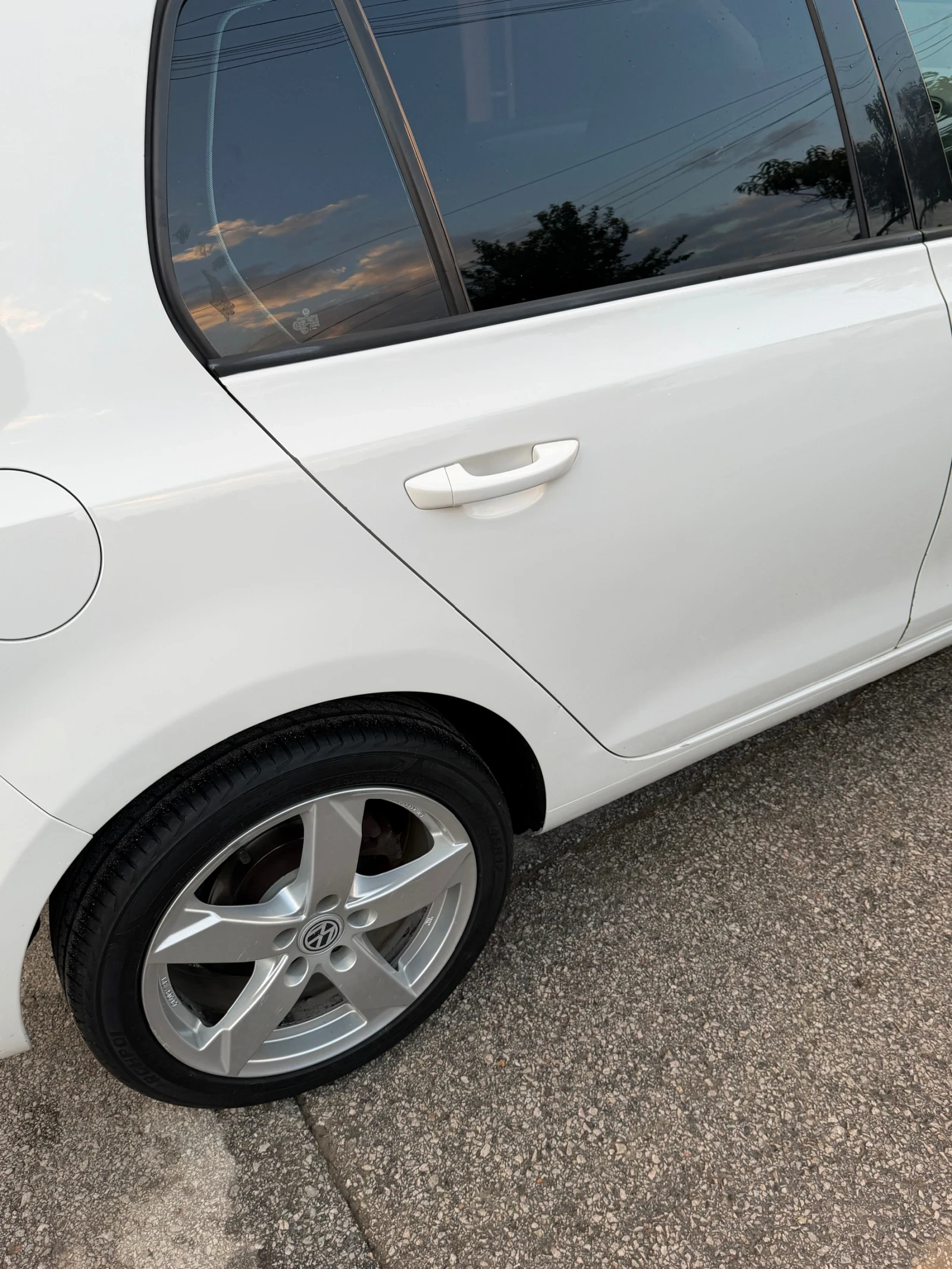 VW Golf 1.6тди 105кс 2013г., снимка 6 - Автомобили и джипове - 55833266