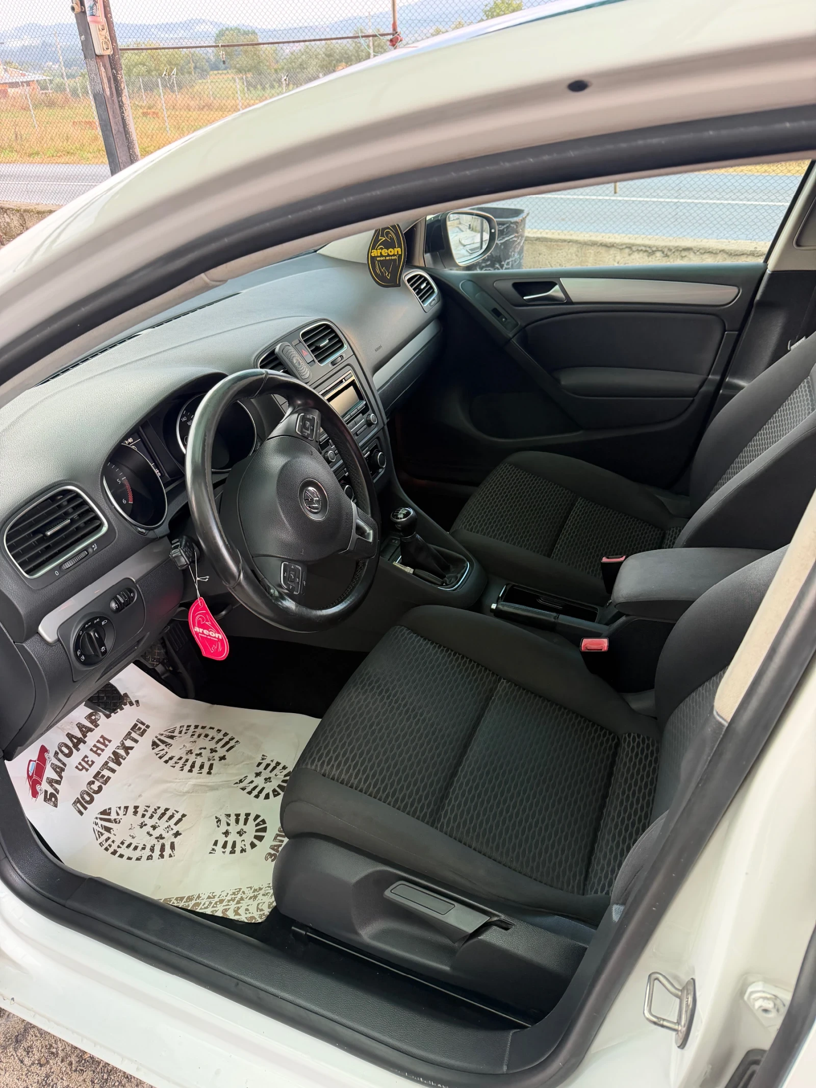 VW Golf 1.6тди 105кс 2013г., снимка 13 - Автомобили и джипове - 55833266