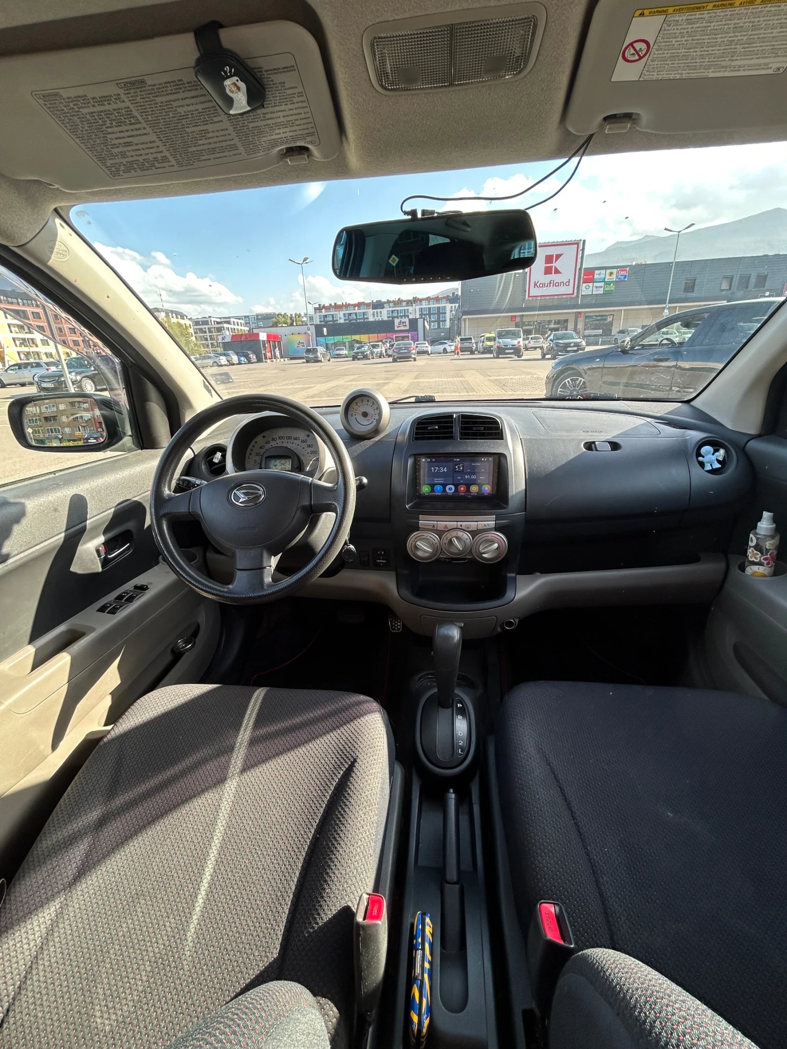 Daihatsu Sirion 4x4, снимка 11 - Автомобили и джипове - 55878045