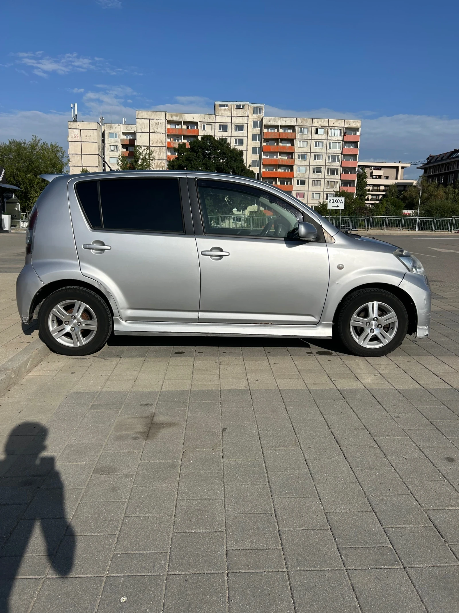 Daihatsu Sirion 4x4, снимка 6 - Автомобили и джипове - 55878045