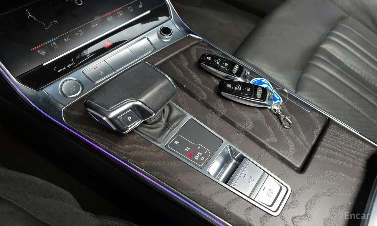 Audi A6 45TFSI* DISTRONIC* ХЕДЪП* ОБДУХ* 360* КРАЙНА ЦЕНА, снимка 14 - Автомобили и джипове - 55983806